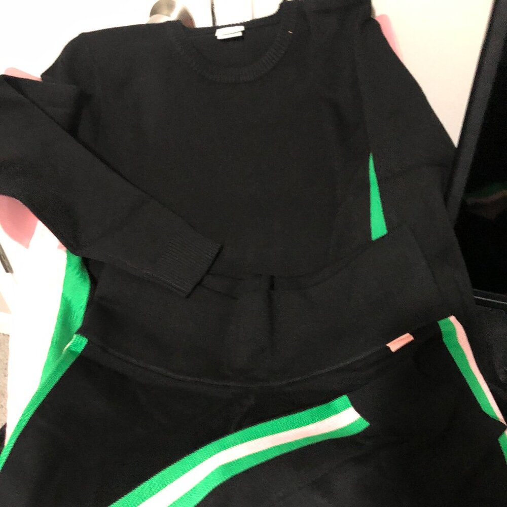 AKA Inc. Sweater Set - Picture 2 of 2